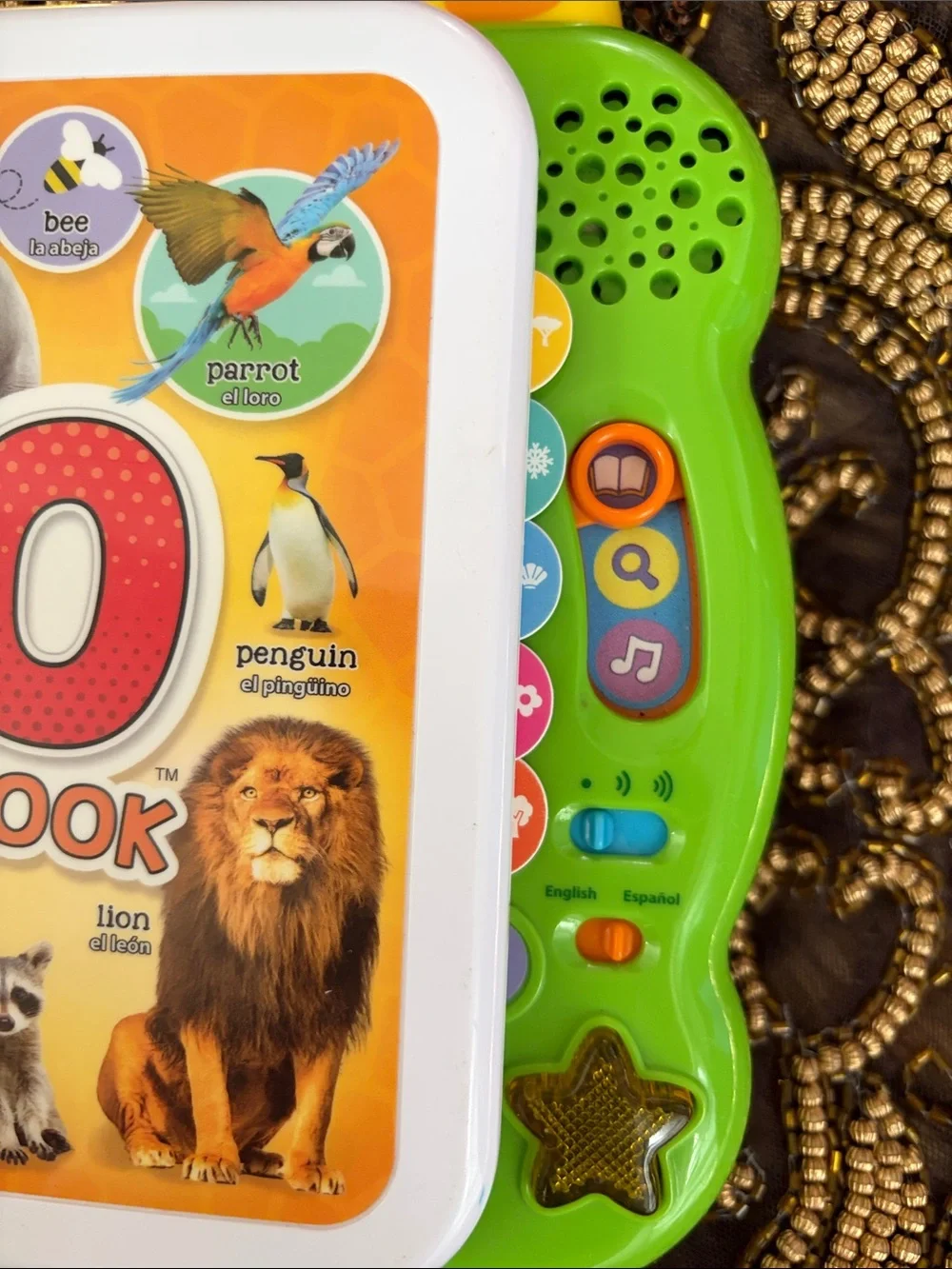Leap Frog 100 Animals Book - Electronic Toy English/Spanish Learning Educational